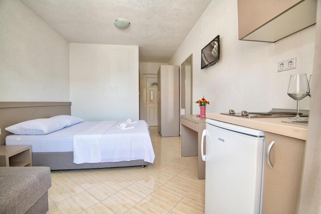 Apartments Capeta Neum Exterior photo